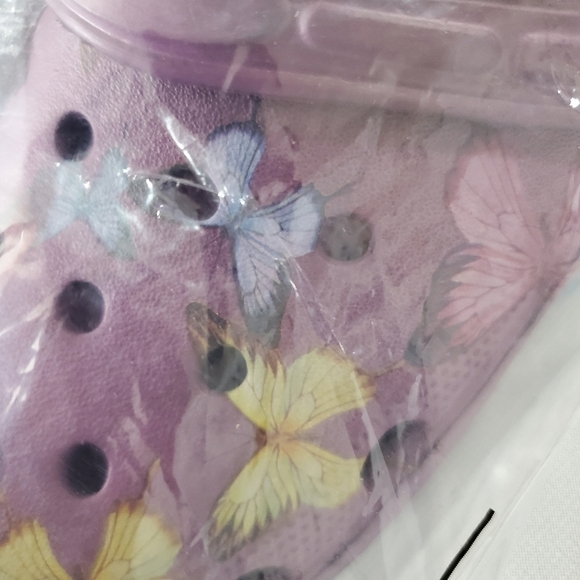 NWT The Skyline Collection  Purple Butterfly Slip On Clogs Size 6 - Picture 2 of 5